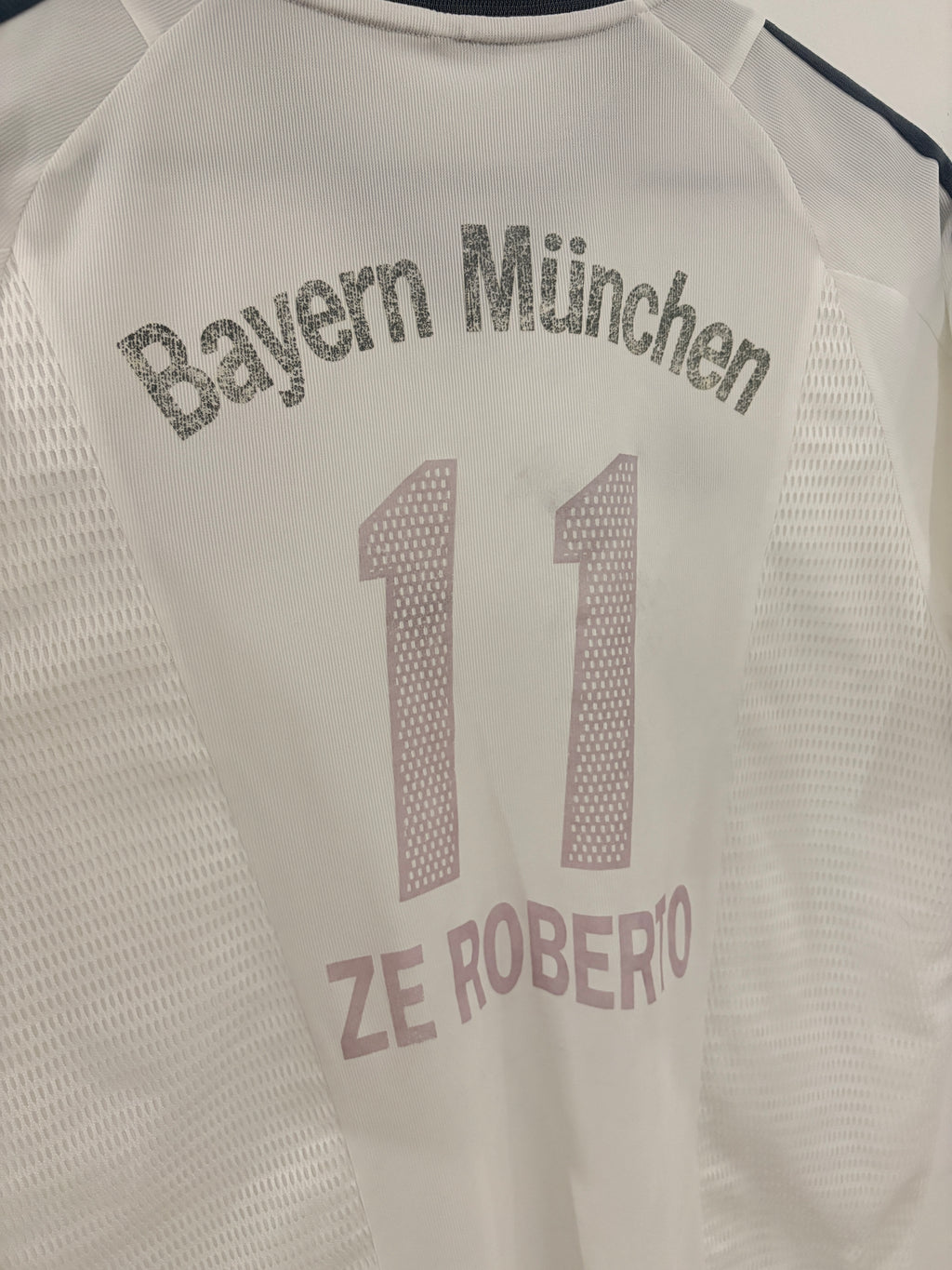 FC Bayern München Auswärts Trikot 2002/2003 M #11 Ze Roberto