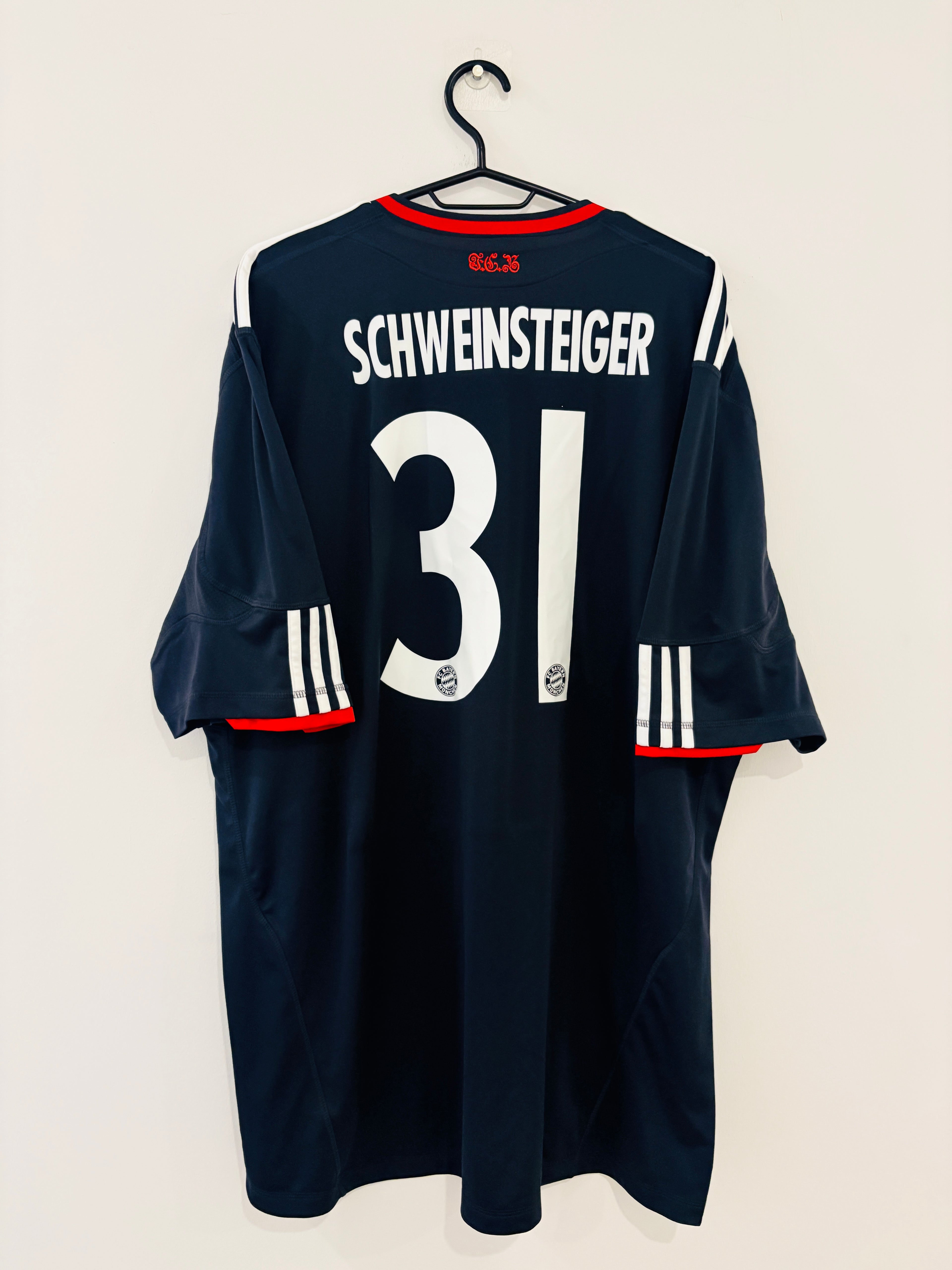 FC Bayern München Auswärts Trikot 2010/2011 XXL #31 Bastian Schweinsteiger