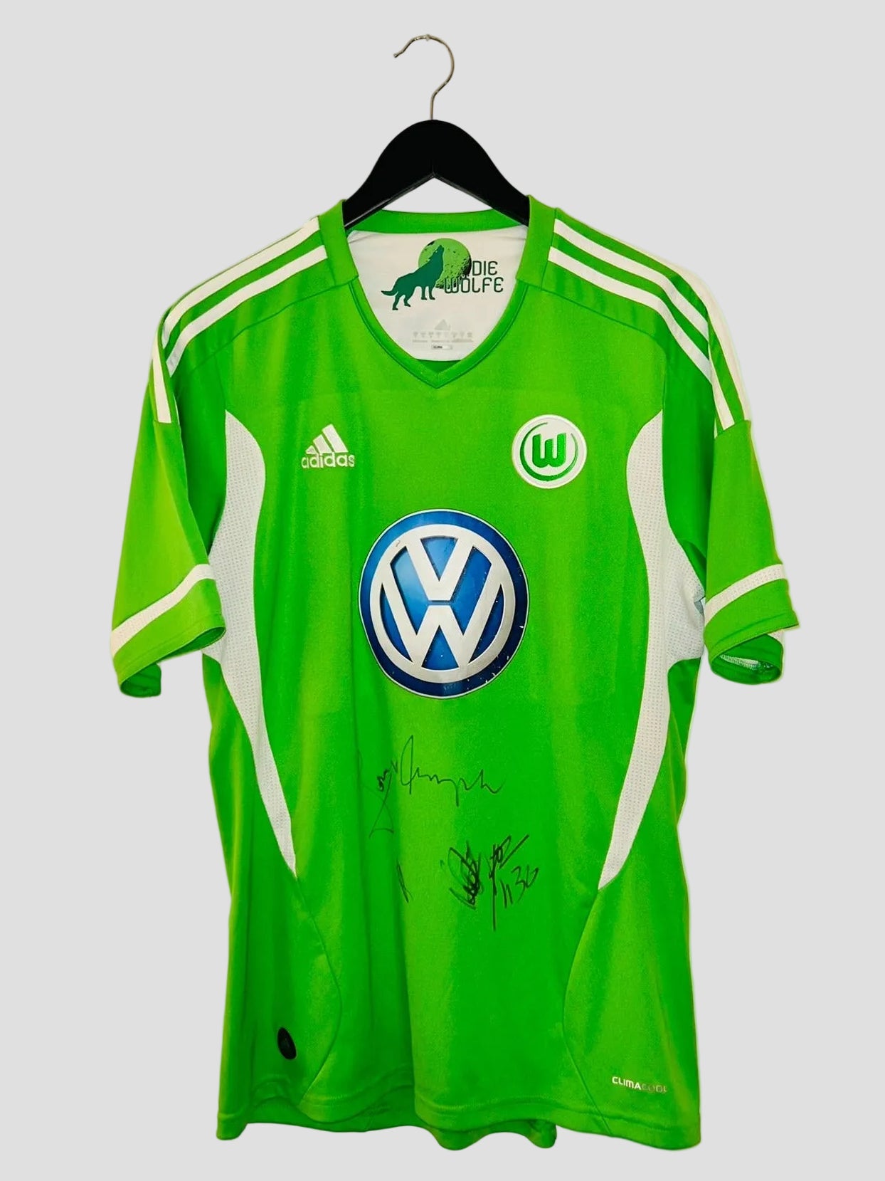 VFL Wolfsburg Trikot 2011/2012 M #18 Mario Mandzukic + Autogramme