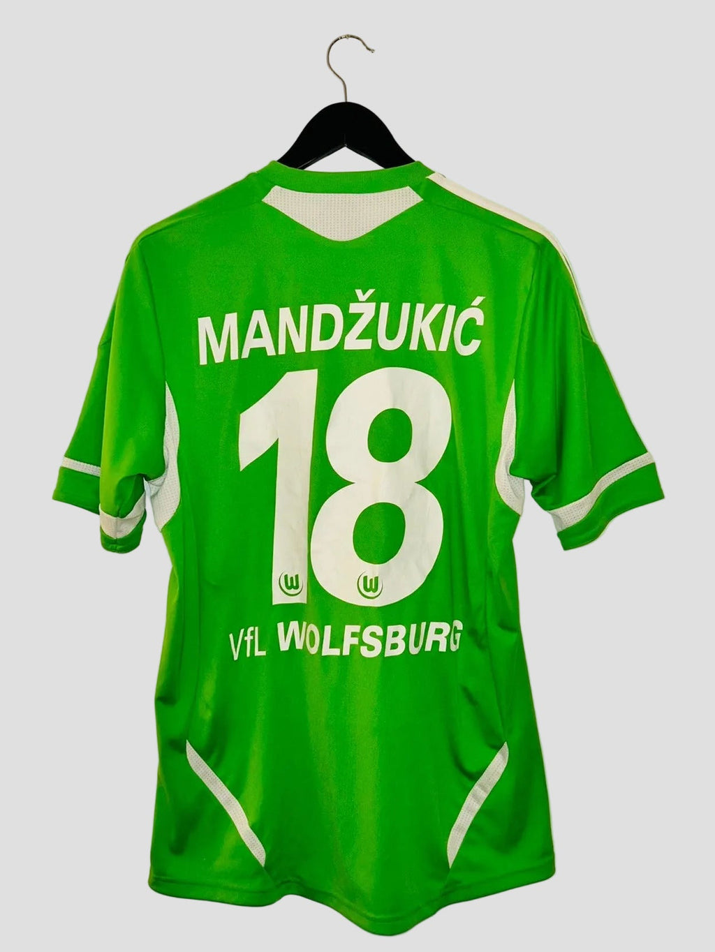 VFL Wolfsburg Trikot 2011/2012 M #18 Mario Mandzukic + Autogramme