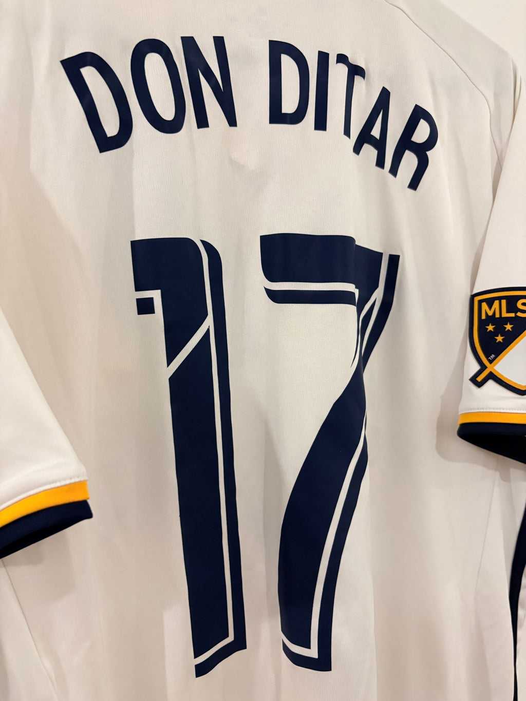 LA Galaxy Heim Trikot 2016 M #17 Don Ditar