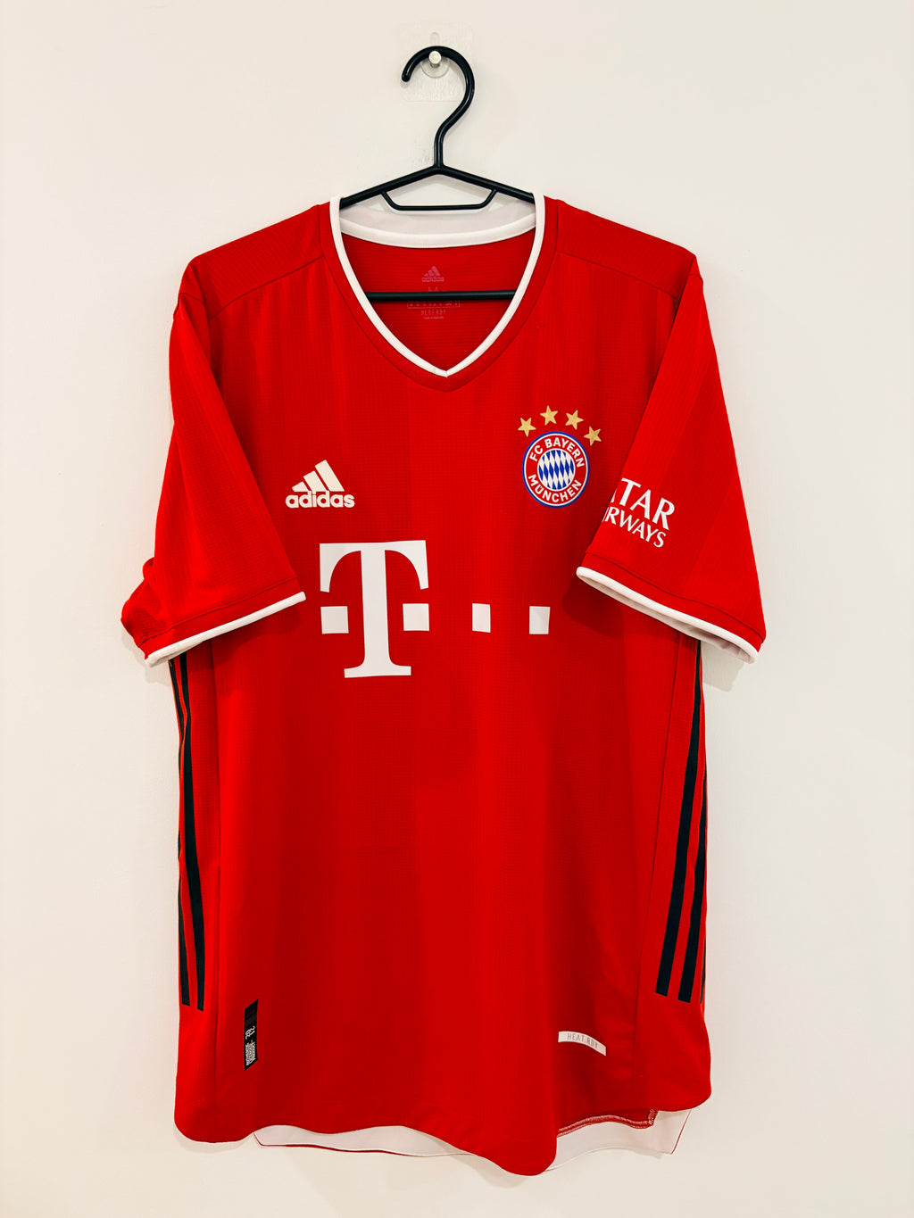 FC Bayern München Heim Trikot 2020/2021 M #19 Alphonso Davies
