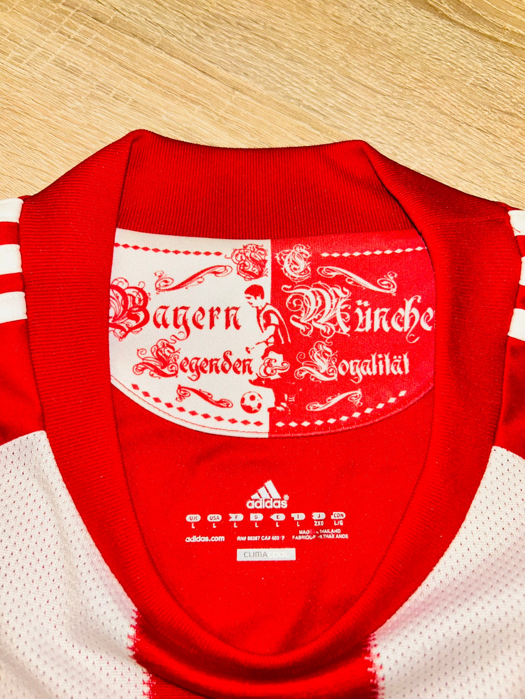 FC Bayern München Trikot 2010/2011 L #25 Thomas Müller