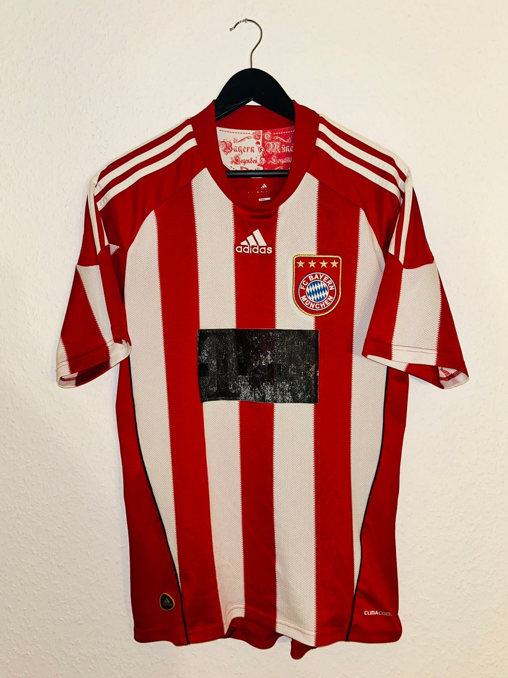 FC Bayern München Trikot 2010/2011 M #10 Arjen Robben