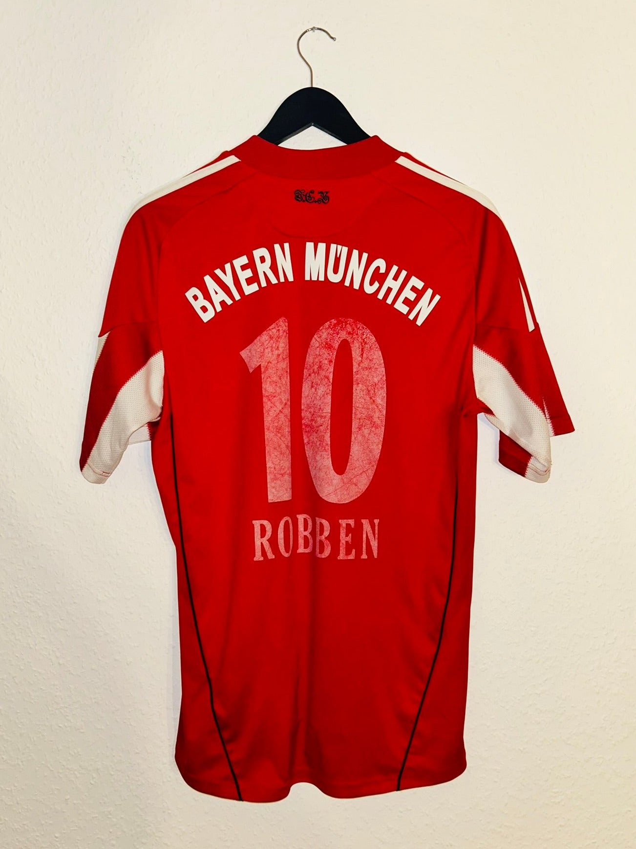 FC Bayern München Trikot 2010/2011 M #10 Arjen Robben