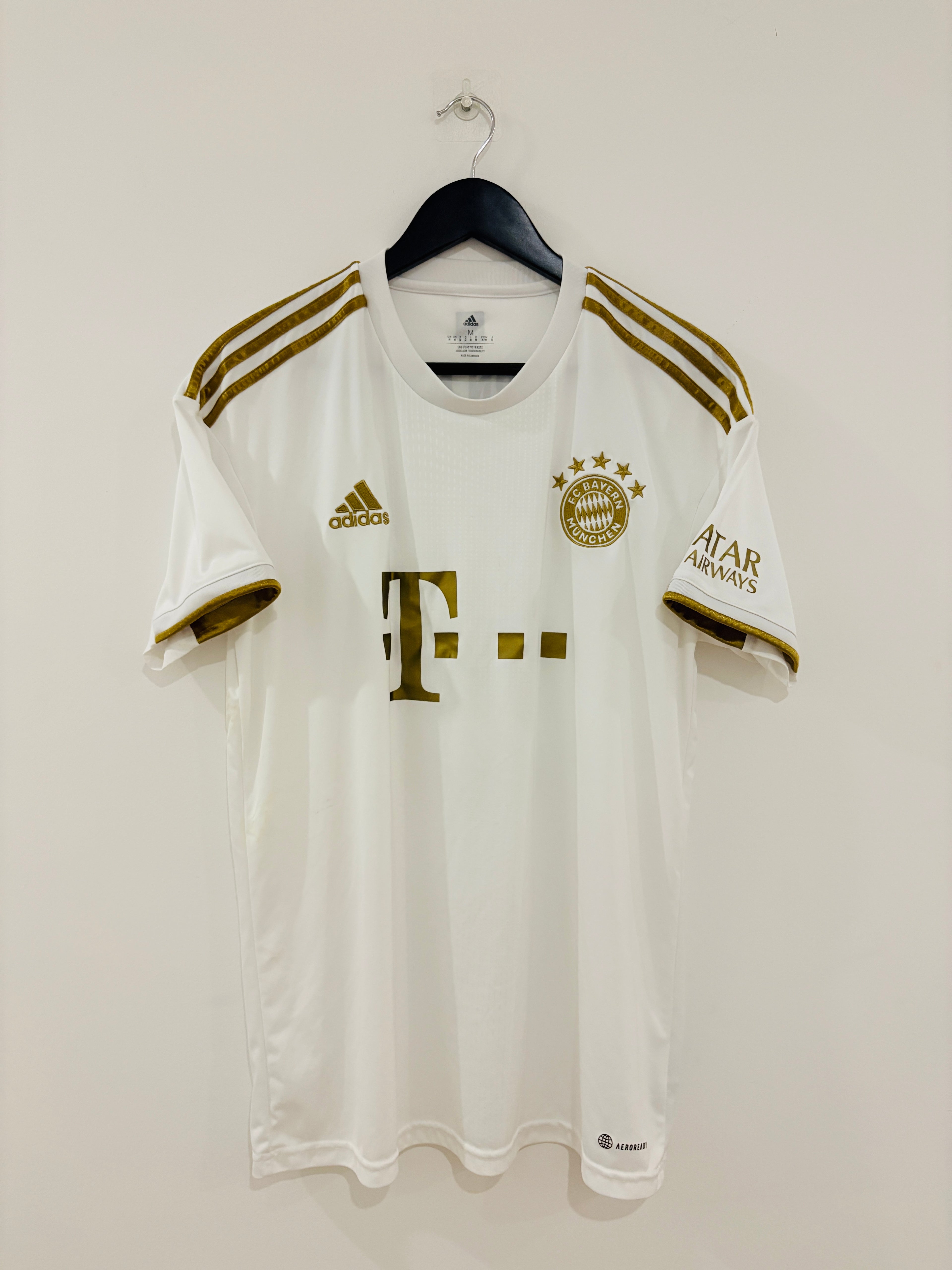 FC Bayern München Trikot 2022/2023 M #17 Sadio Mané