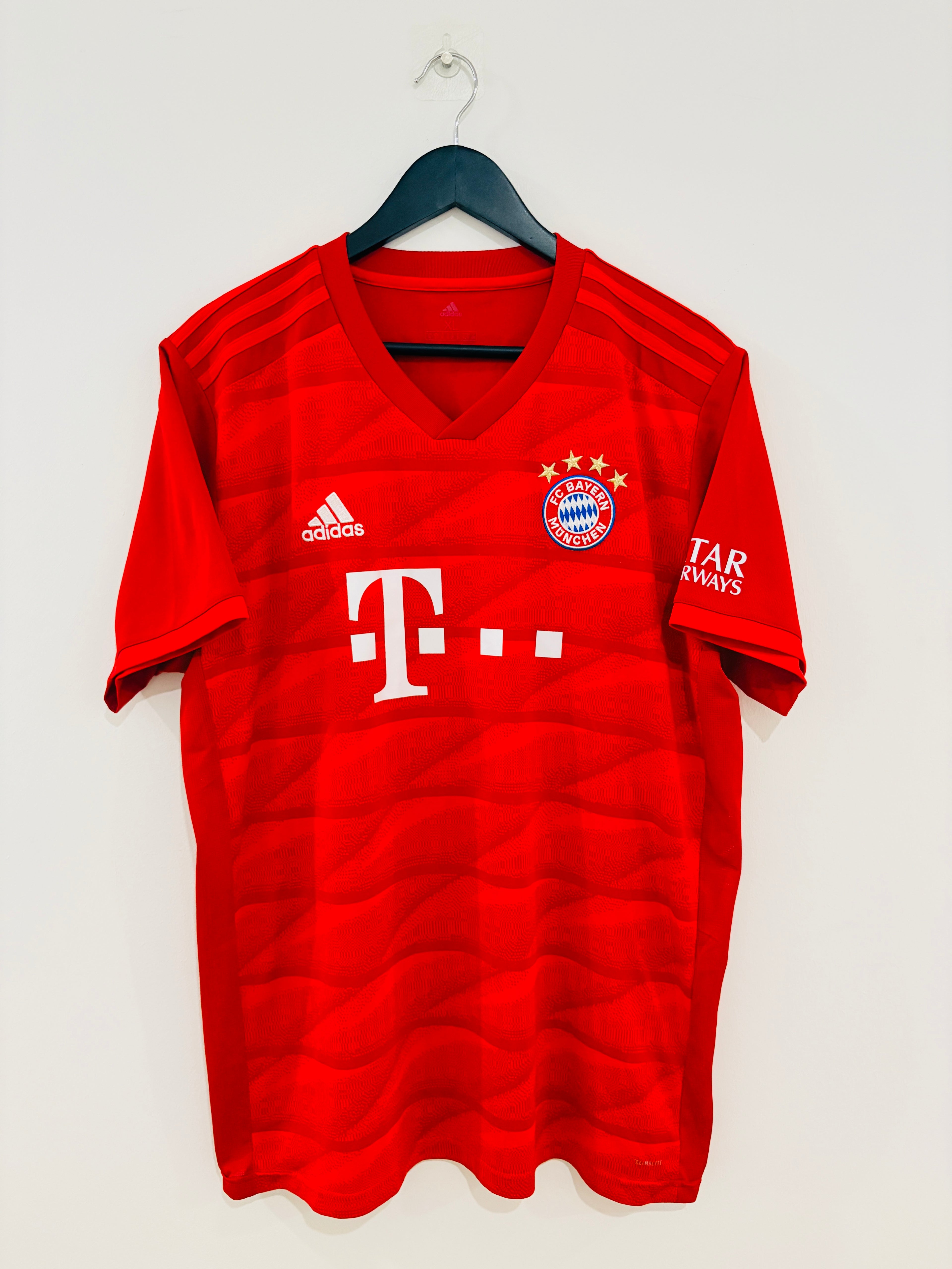 FC Bayern München Trikot 2019/2020 XL #19 Alphonso Davies