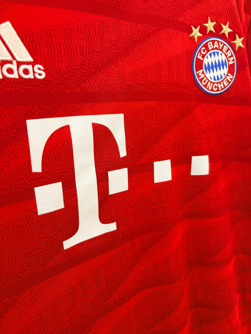 FC Bayern München Trikot 2019/2020 XL #19 Alphonso Davies